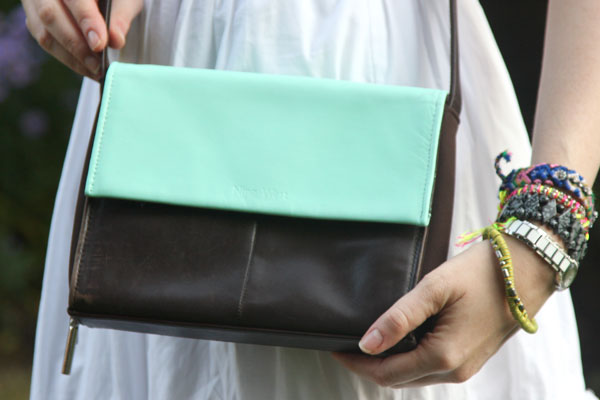 DIY Colorblock Bag A.K.A. How to Paint Leather with Acrylic Paint - Chic  Creative Life