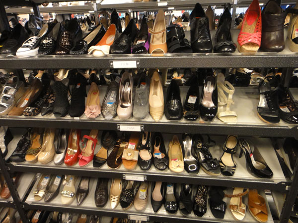 Nordstrom Rack at Bradley Fair  Clothing Store - Shoes, Jewelry, Apparel