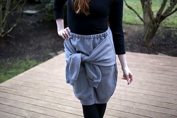 z.diysweatshirtsleeveskirt_done3